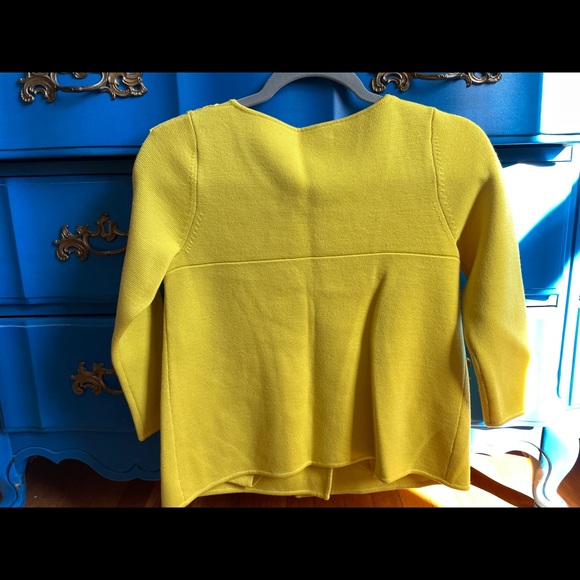 Club Monaco yellow knit sweater - Picture 2 of 5